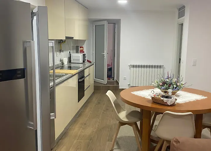 Casa Da Costeira Feriehus *